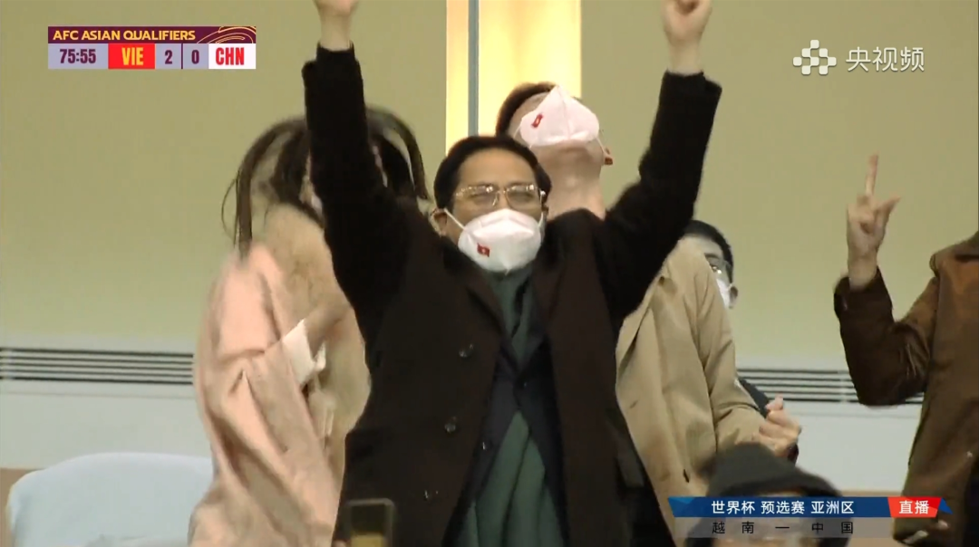 比賽第48分鐘（國足最后才進球，輸給越南1：3）