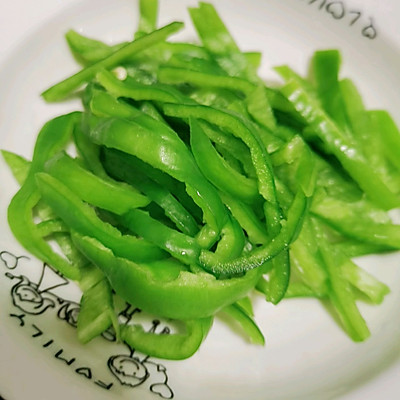 青椒炒牛肉,青椒炒牛肉的做法