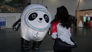 奥运又见“抢pin大战”，谁能拒绝冰墩墩呢？