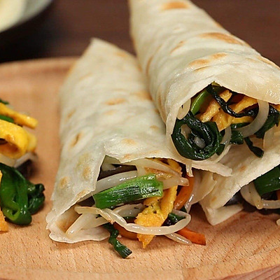 立春时节,咬满满一口春味—春饼