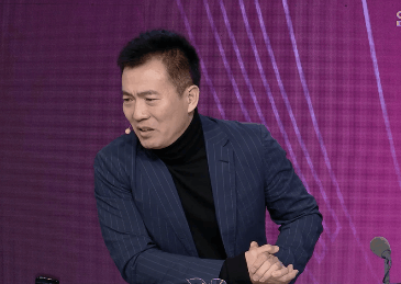 解說人黃健翔徐陽有何感觸（中國女足亞洲杯奪冠后，黃健翔徐陽哽咽落淚：這是中國足球應該有的模樣）