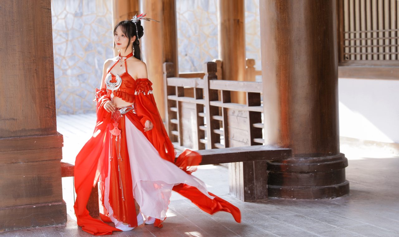 手游《天涯明月刀》心王·塞上行时装COS图-哪边嗨