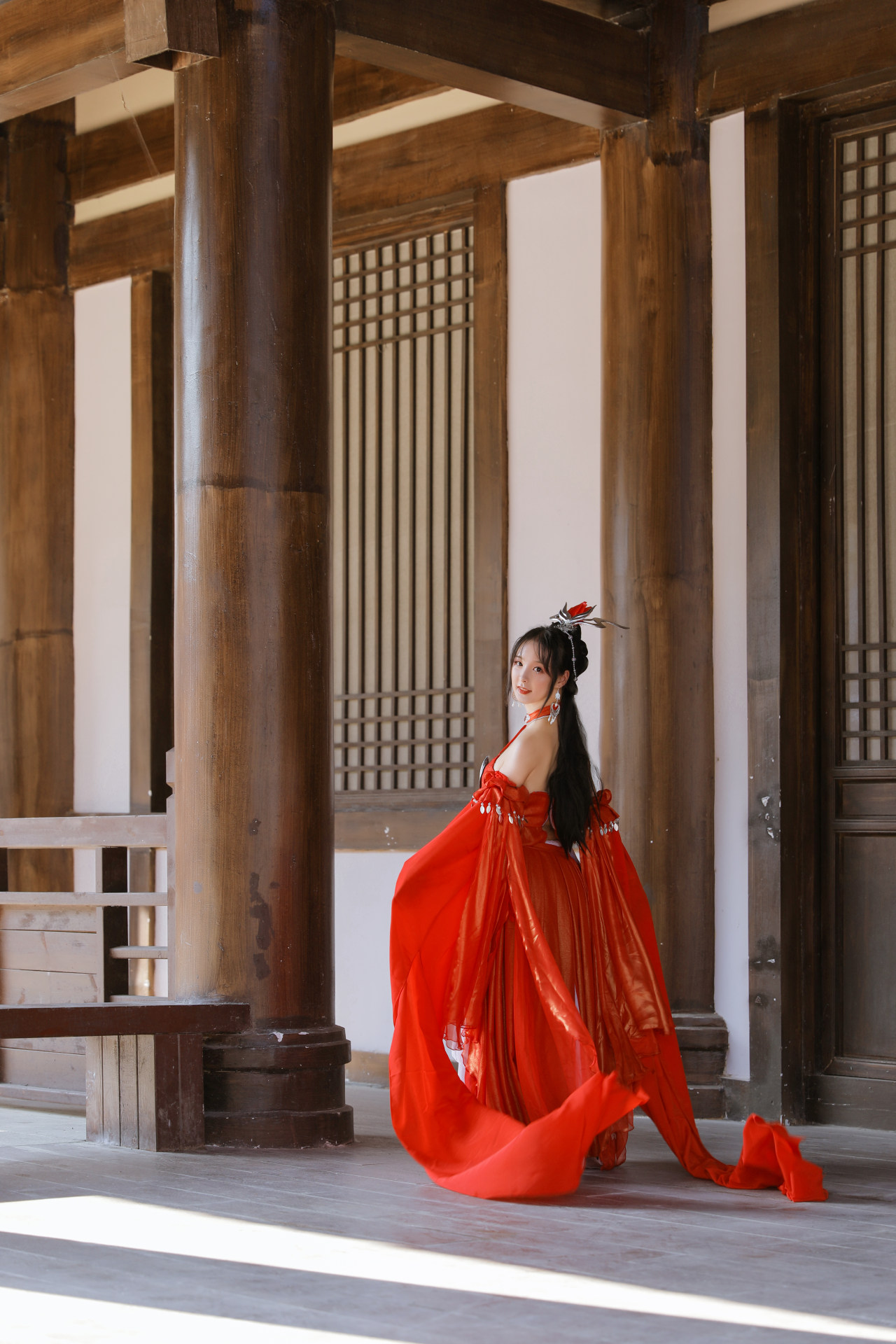 手游《天涯明月刀》心王·塞上行时装COS图-哪边嗨