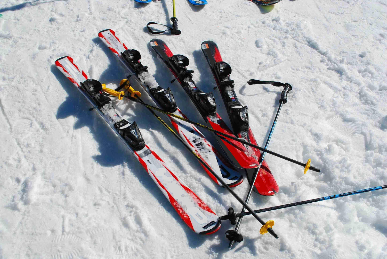 请教金鸡雪板长度如何选择(@滑雪初学者 滑雪板选多长合适?