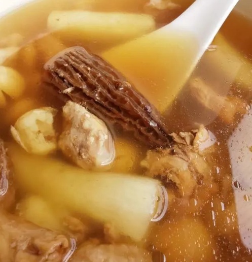 羊肚菌煲汤一般放几颗（羊肚菌汤的配料大全）