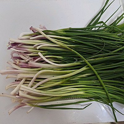 小葱(cong)泡菜的腌制方法（韩式小葱(cong)泡菜的腌制方法）-大连信息网(wang)