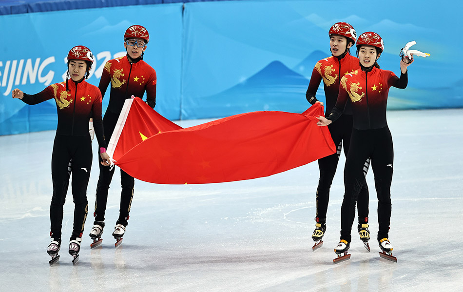 短道速滑3000米女子决赛(冬奥·图片｜绝地反超越，中国女队3000米接力拿下铜牌)