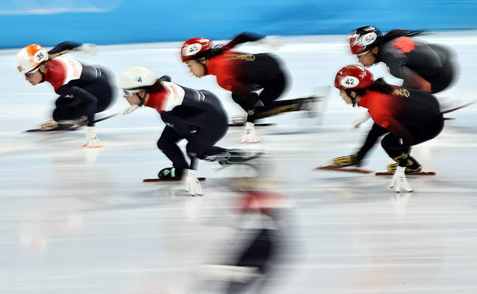 短道速滑3000米女子决赛(冬奥·图片｜绝地反超越，中国女队3000米接力拿下铜牌)