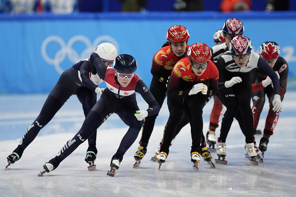 短道速滑3000米女子决赛(冬奥·图片｜绝地反超越，中国女队3000米接力拿下铜牌)