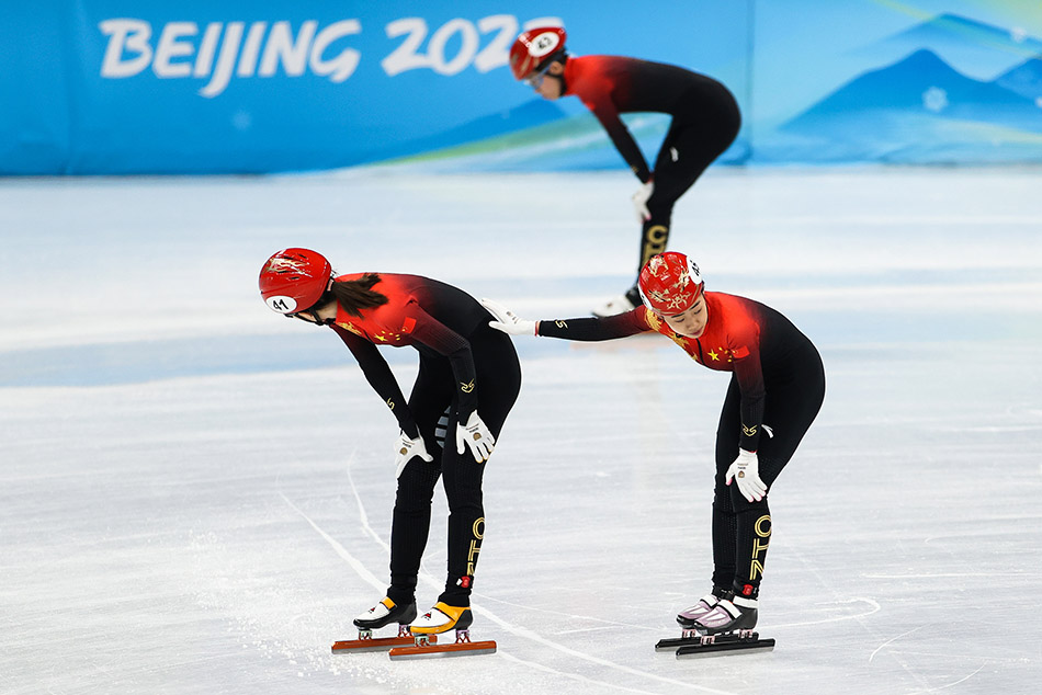 短道速滑3000米女子决赛(冬奥·图片｜绝地反超越，中国女队3000米接力拿下铜牌)