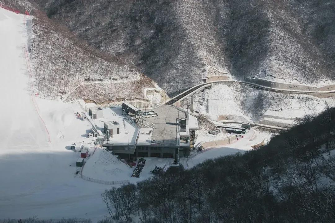 高山滑雪世界杯延庆体验(被国际奥委会主席和参赛运动员怒赞的国家高山滑雪中心魅力何在？)