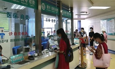 “冰墩墩”“雪容融”来袭，广西这六座加油站可以买到