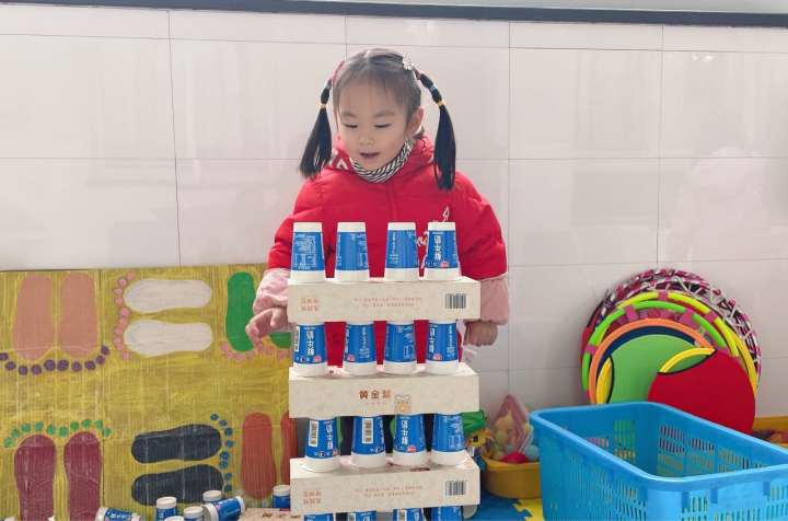 幼儿的奥运会项目有哪些项目(滑雪、滑板、冰球、冰壶、短道速滑……这所幼儿园办了一场迷你版冬奥会)