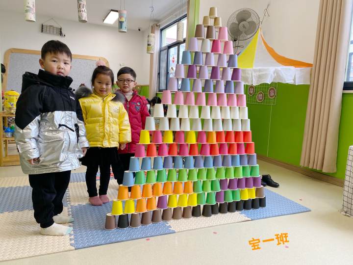 幼儿的奥运会项目有哪些项目(滑雪、滑板、冰球、冰壶、短道速滑……这所幼儿园办了一场迷你版冬奥会)