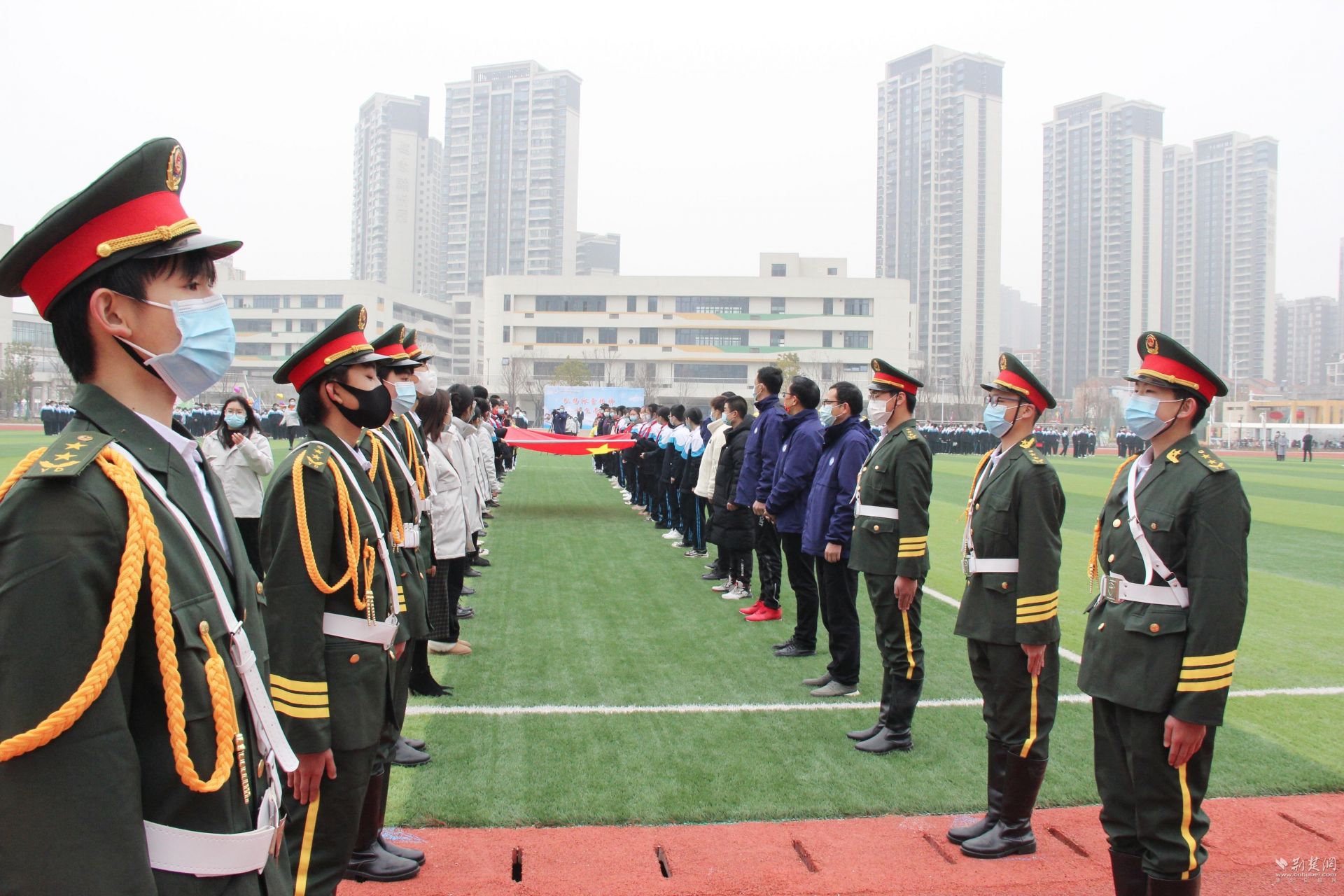 蔡甸区幸福路中学新校区开学第一课(图1)