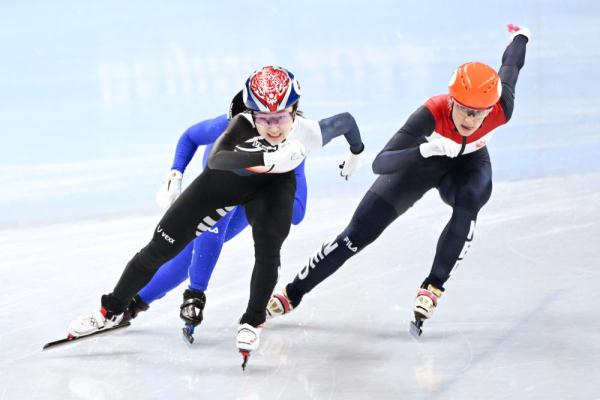 短道速滑女子1500米预赛（北京冬奥会｜短道速滑女子1500米：韩国选手崔敏静夺冠 韩雨桐获第七名）