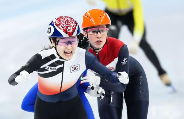 短道速滑女子1500米预赛（北京冬奥会｜短道速滑女子1500米：韩国选手崔敏静夺冠 韩雨桐获第七名）