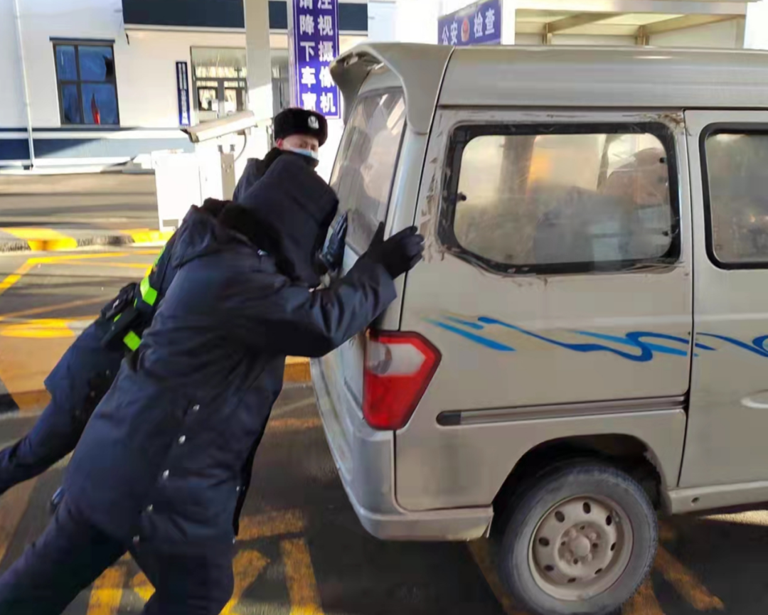 宣传民警走基层｜护航冬奥的“底气” 从何而来？张家口这个检查站告诉你答案