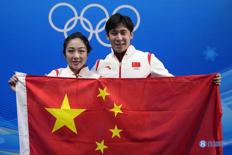 隋文靜韓聰奪冠（陳露更博：恭喜隋文靜韓聰奪冠 讓國歌在首都體育館里奏響）