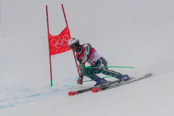 奥运会b组是哪些国家（“破冰”冬奥｜看见不一样的谷爱凌、苏翊鸣和“冰墩墩”）