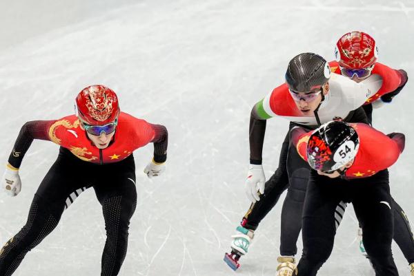 奥运会b组是哪些国家（“破冰”冬奥｜看见不一样的谷爱凌、苏翊鸣和“冰墩墩”）