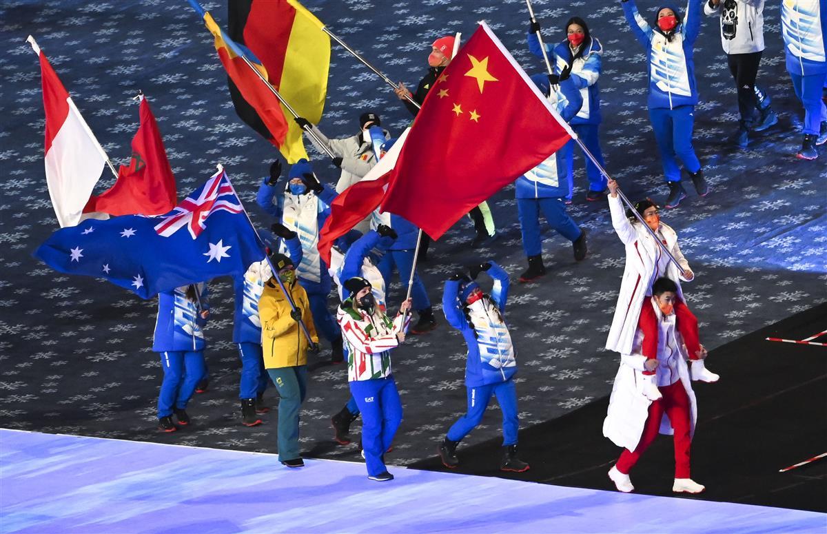 北京冬奥会圆满落幕，“天下一家”梦想，绽放“双奥之城”