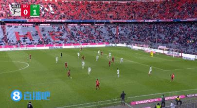 德甲-莱万双响穆勒造乌龙 拜仁4-1逆转菲尔特稳居榜首