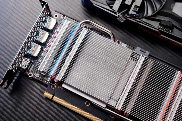 映众RTX 3050 黑金至尊版评测：散热表现稳健的光追战士