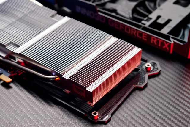 映众RTX 3050 黑金至尊版评测：散热表现稳健的光追战士