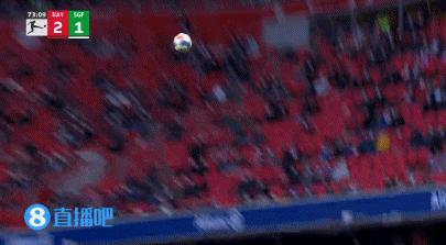 德甲-莱万双响穆勒造乌龙 拜仁4-1逆转菲尔特稳居榜首