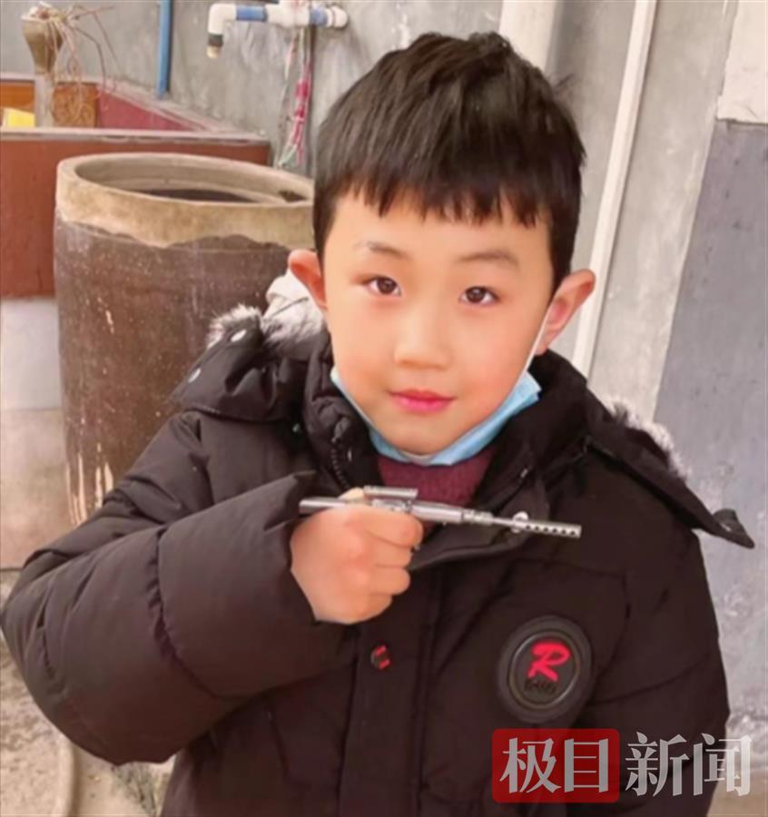 陕西咸阳9岁男童失联3天，手机现水塘，警方已立案