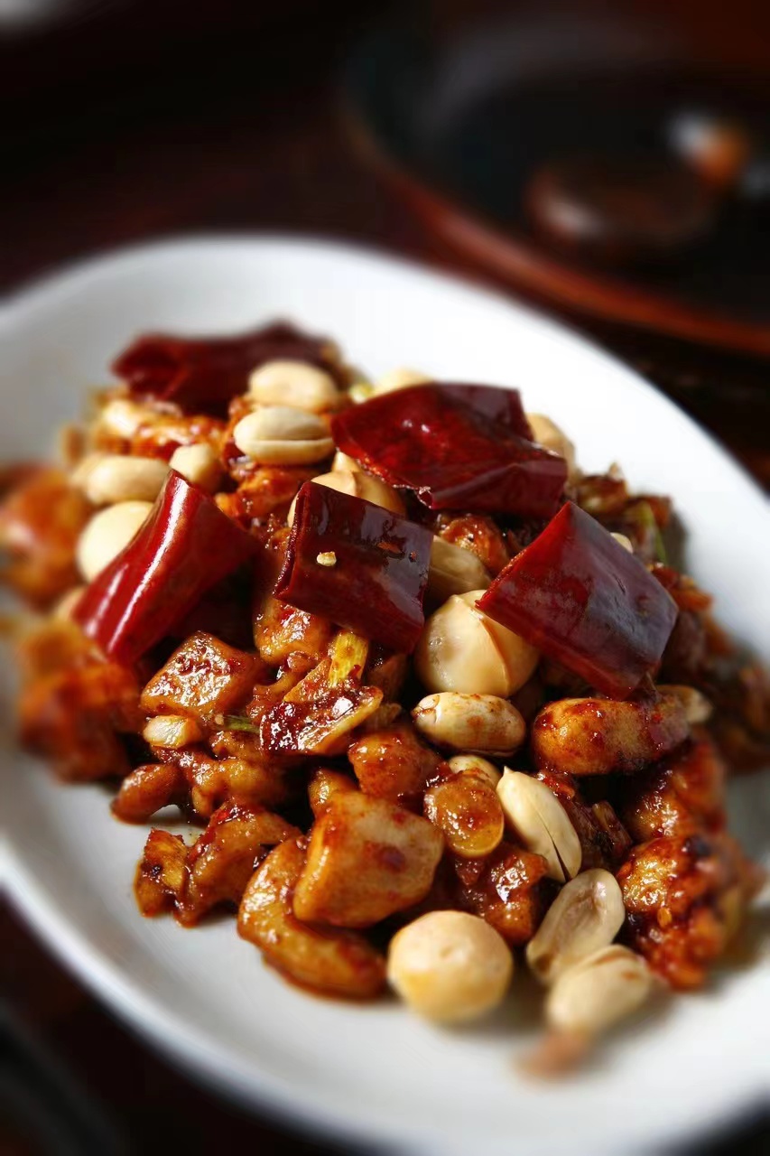 冬奥村里的“出圈”美食，北京烤鸭有多讲究？