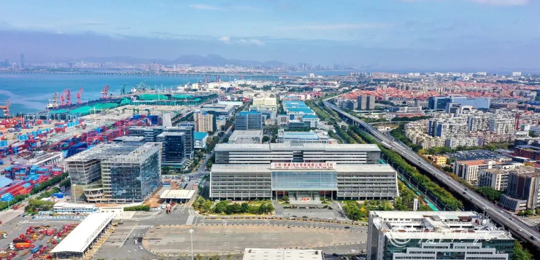 大厦之门，诚纳栋梁！厦门市校友经济工作座谈会召开