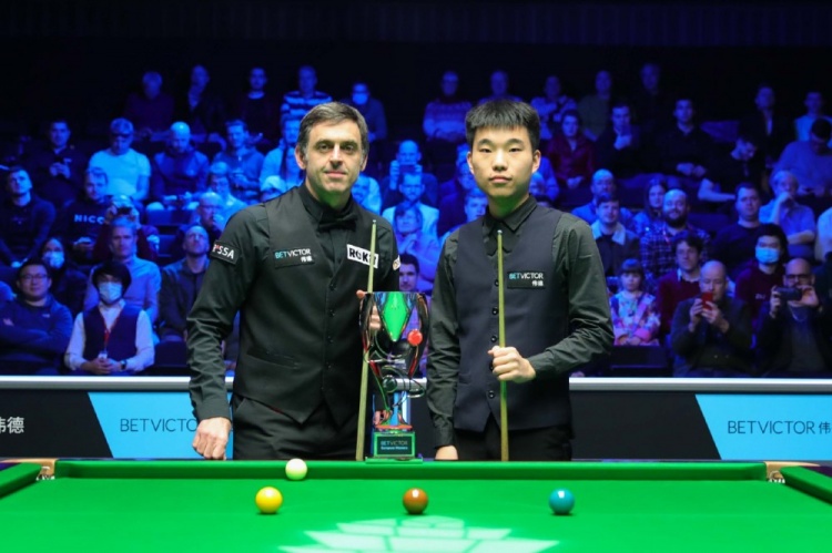 斯诺克欧洲大师赛范争一夺冠（斯诺克欧洲大师赛-21岁范争一10-9绝杀奥沙利文，首夺排名赛冠军）