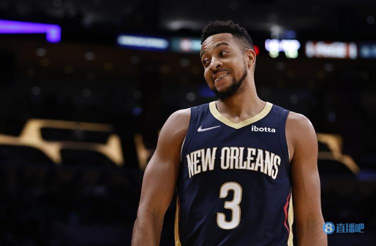 nba還有哪些球隊有手勢動作（CJ：我們隊的年輕人很有趣 他們在更衣室跳舞且有很多握手的手勢）