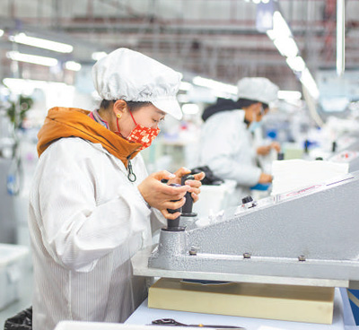 中国持续成为世界经济引擎--外国专家学者看好中国经济发展前景