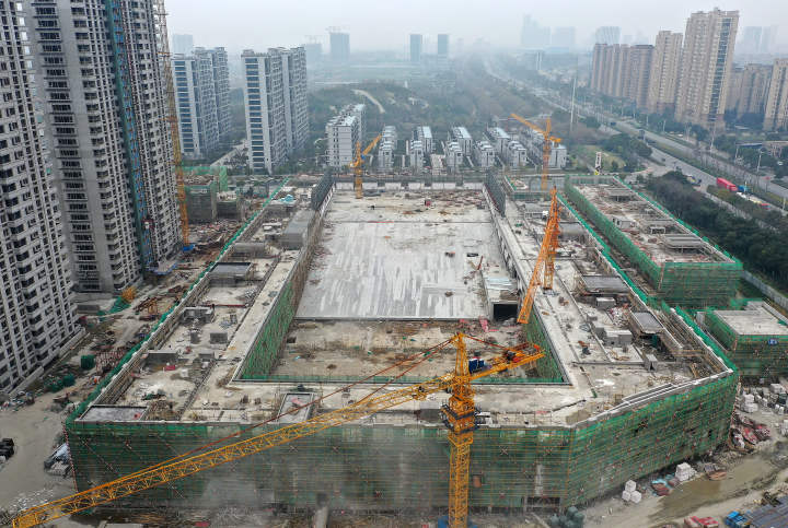 杭州哪里有滑雪场（重磅！杭州首个室内滑雪场来了，1万+平方米，暑假就开业，跟小时记者去踩场）