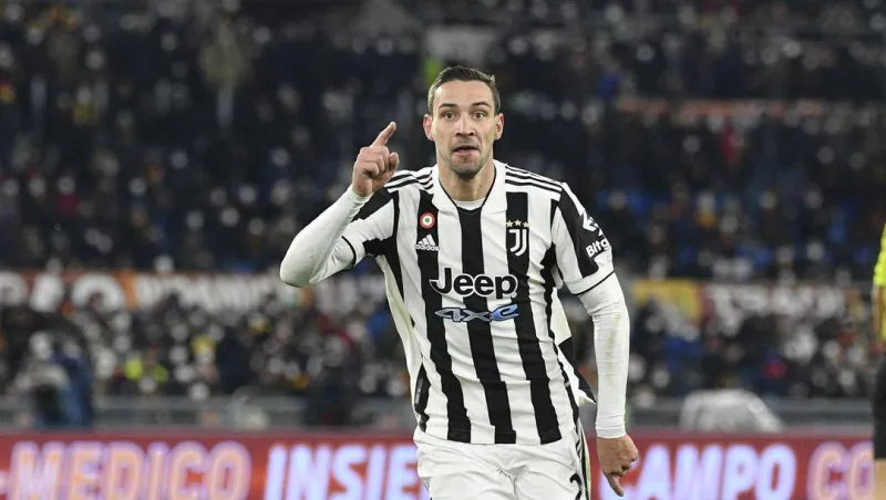 尤文提供续约三年降薪30%的合同（尤文跟队：德西利奥将降薪至200万完成续约，佩林也有望留队）-华海博客