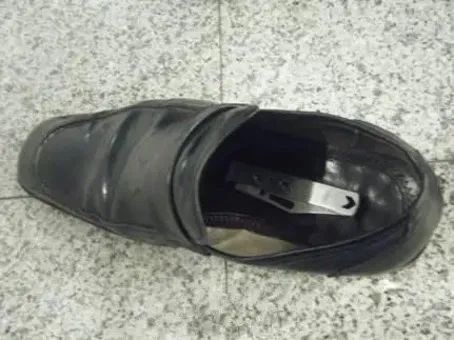 飞机上不能携带的物品,飞机上不能携带的物品清单
