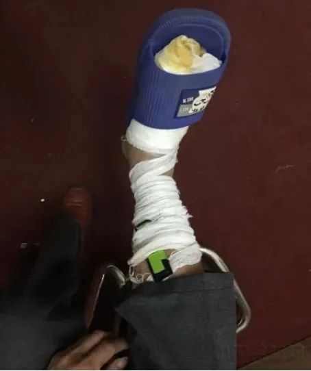 飞机上不能携带的物品,飞机上不能携带的物品清单