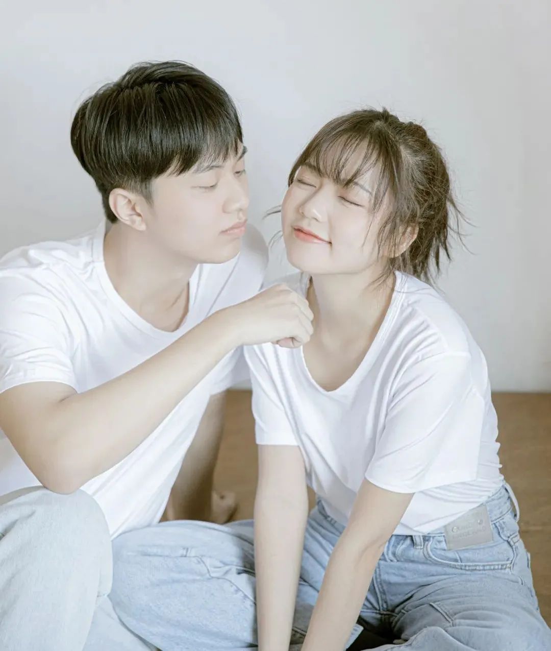 社计部纯白T恤69元3件！夏日养眼基础款，轻薄不透不闷汗，久穿不腻，百搭时尚，水洗不变形