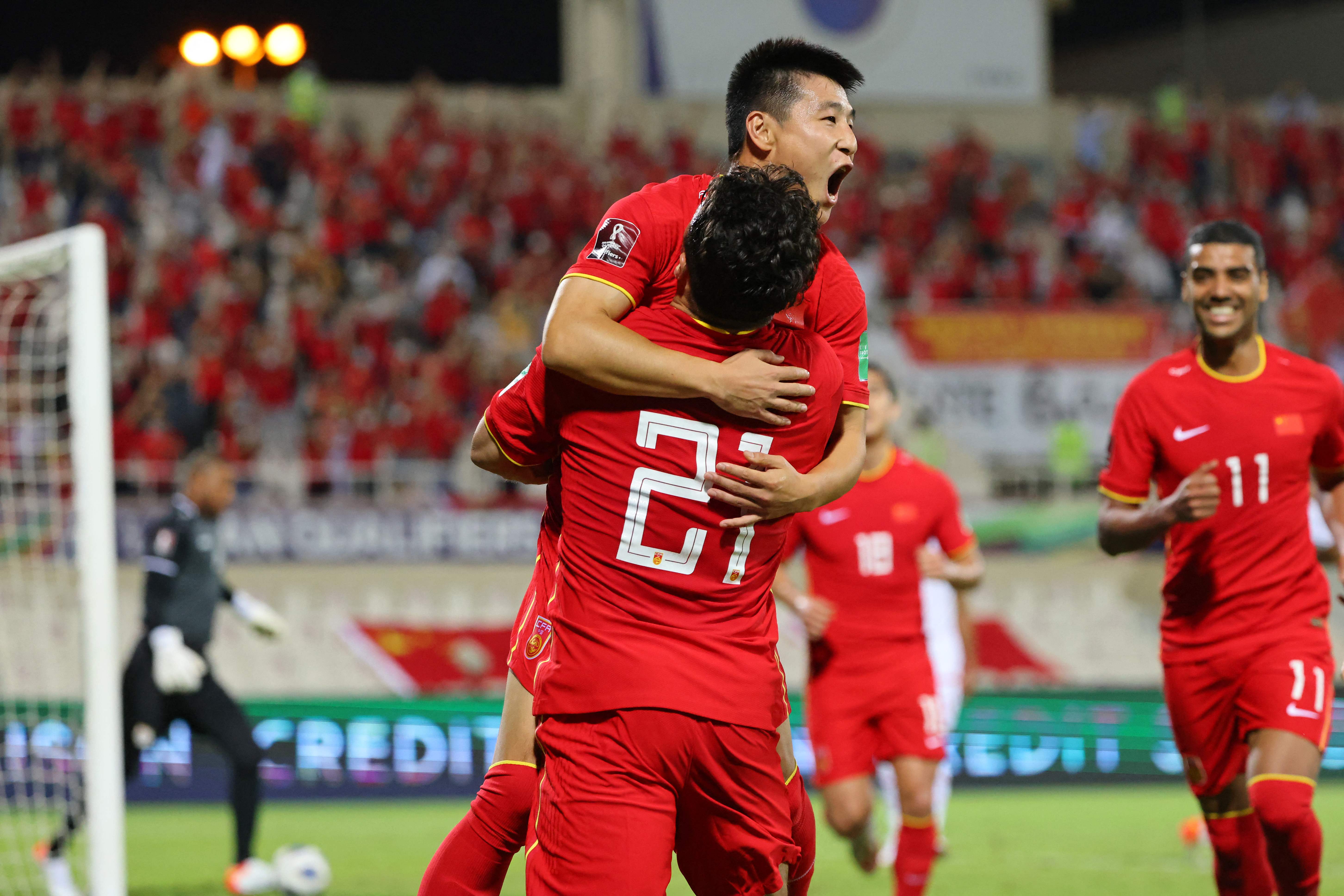 武磊为什么不在国足（武磊为何落选国足名单：李霄鹏不会用的球员，竟直接放弃？）