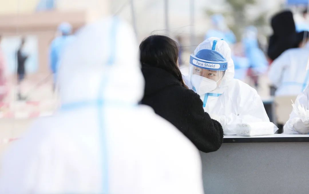 同舟共济，海大是家！