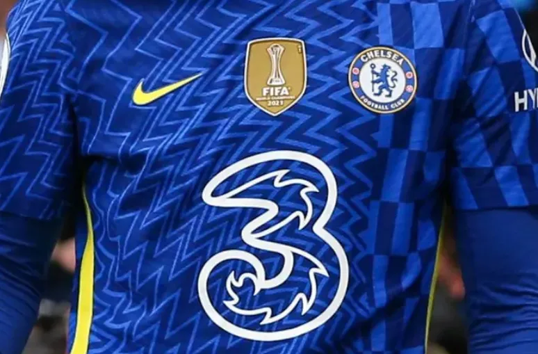 为什么切尔西球衣前有个3（为满足许可证条件，切尔西不得不继续身穿印有“3”的球衣）-华海博客