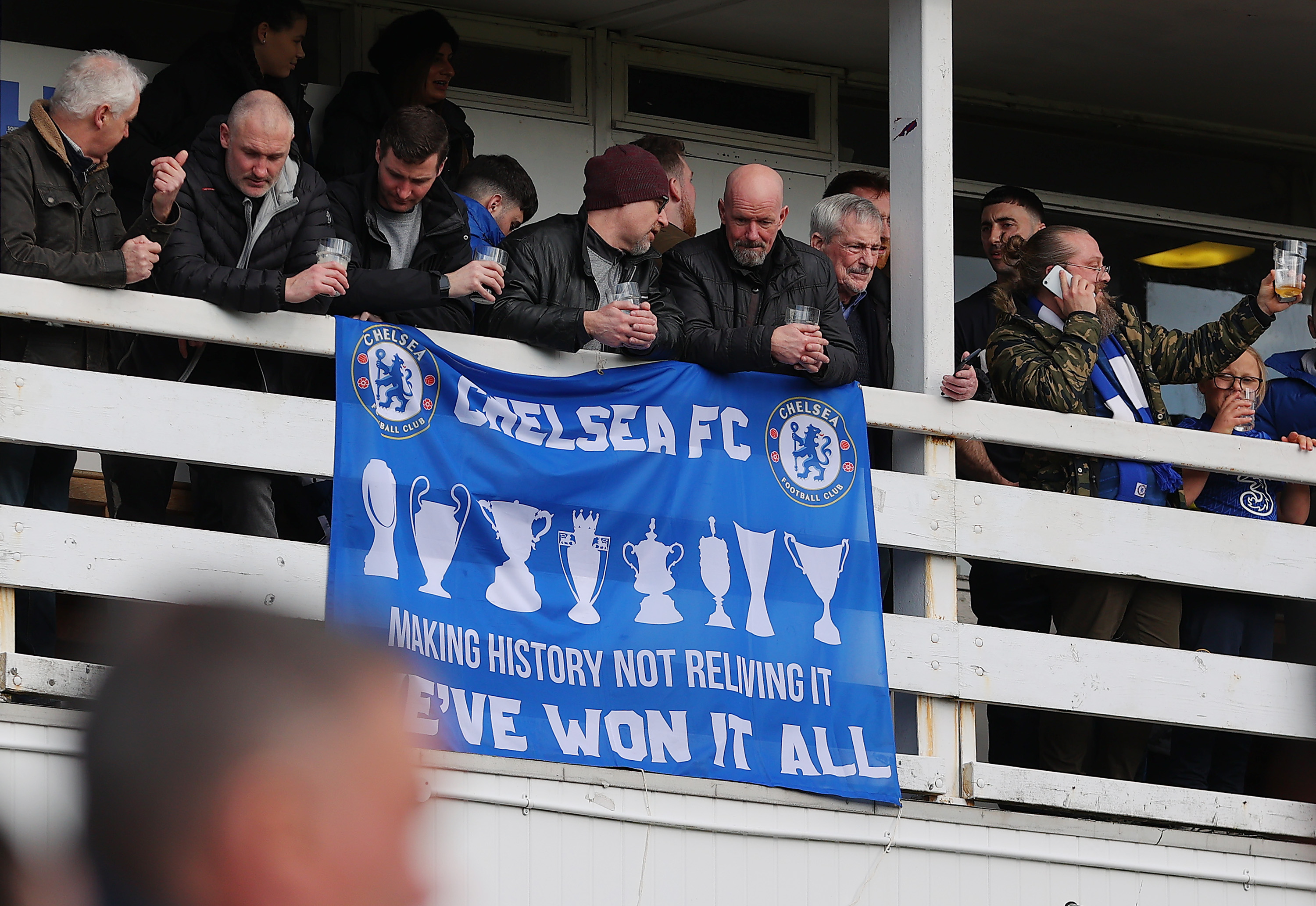 切尔西阿布太狠了（不服气：切尔西球迷继续喊阿布，唱歌嘲讽英国首相）