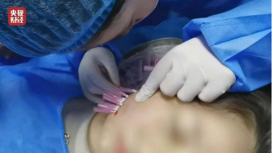 追击3·15：偷窥手表还在卖、虚假评论还在刷、土坑酸菜遭灭顶