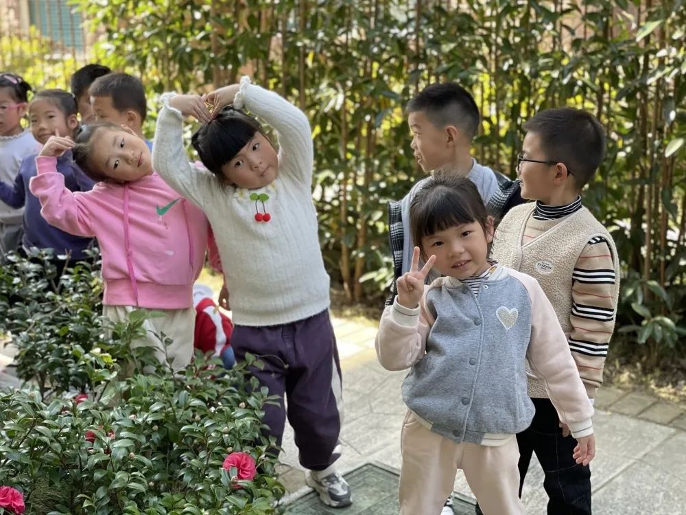 这满屏的校园春景，实在是关不住了……快来打卡