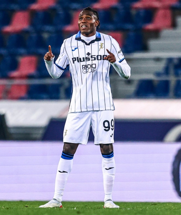 上月踢8级联赛（亚特兰大小将西塞上个月还在第8级别踢球，今晨首秀打入制胜球）-华海博客