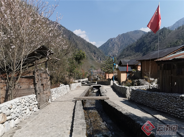 描写云南农村的优美句子