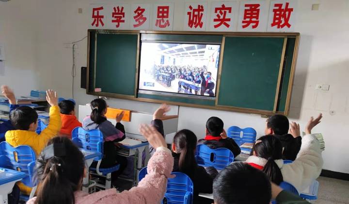 常安镇中心小学组织学生观看了“天宫课堂”第二课(图7)